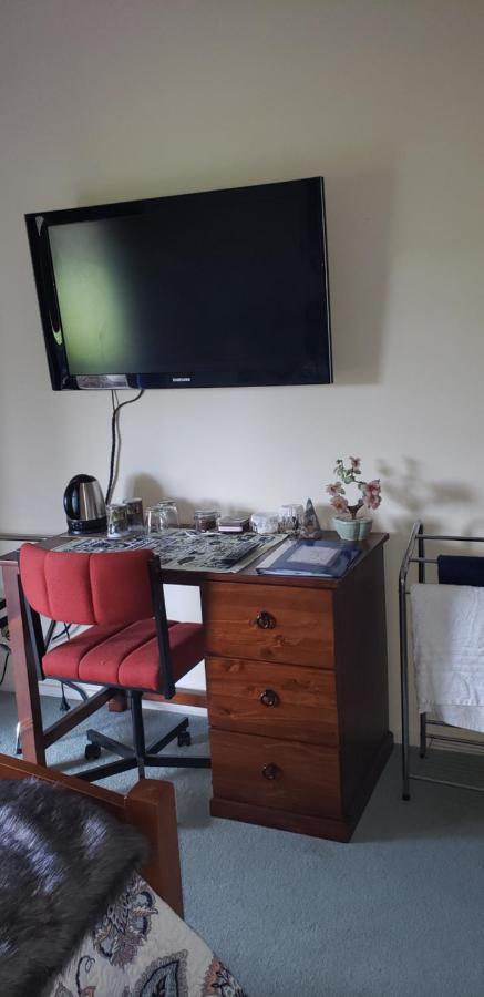 Ballymena Carterton エクステリア 写真